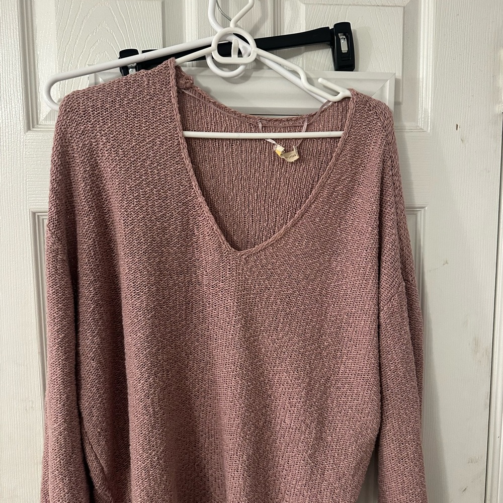 Urban Outfitters Mauve V-Neck Sweater